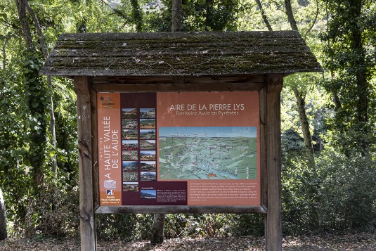 Rastplatz in den französischen Pyrenäen Rastplatz in den französischen Pyrenäen